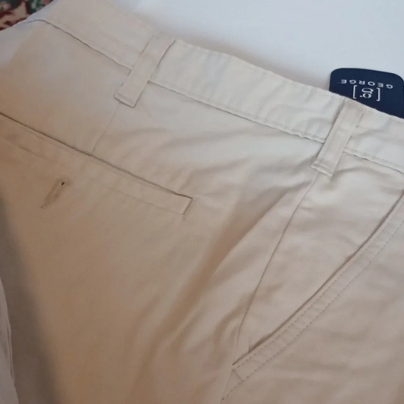 George shorts, 10 inseam, various sizes cream colored - Picture 3 of 3